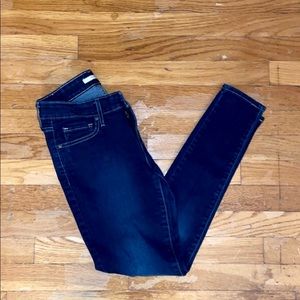 Levi 711 Skinny Jeans
